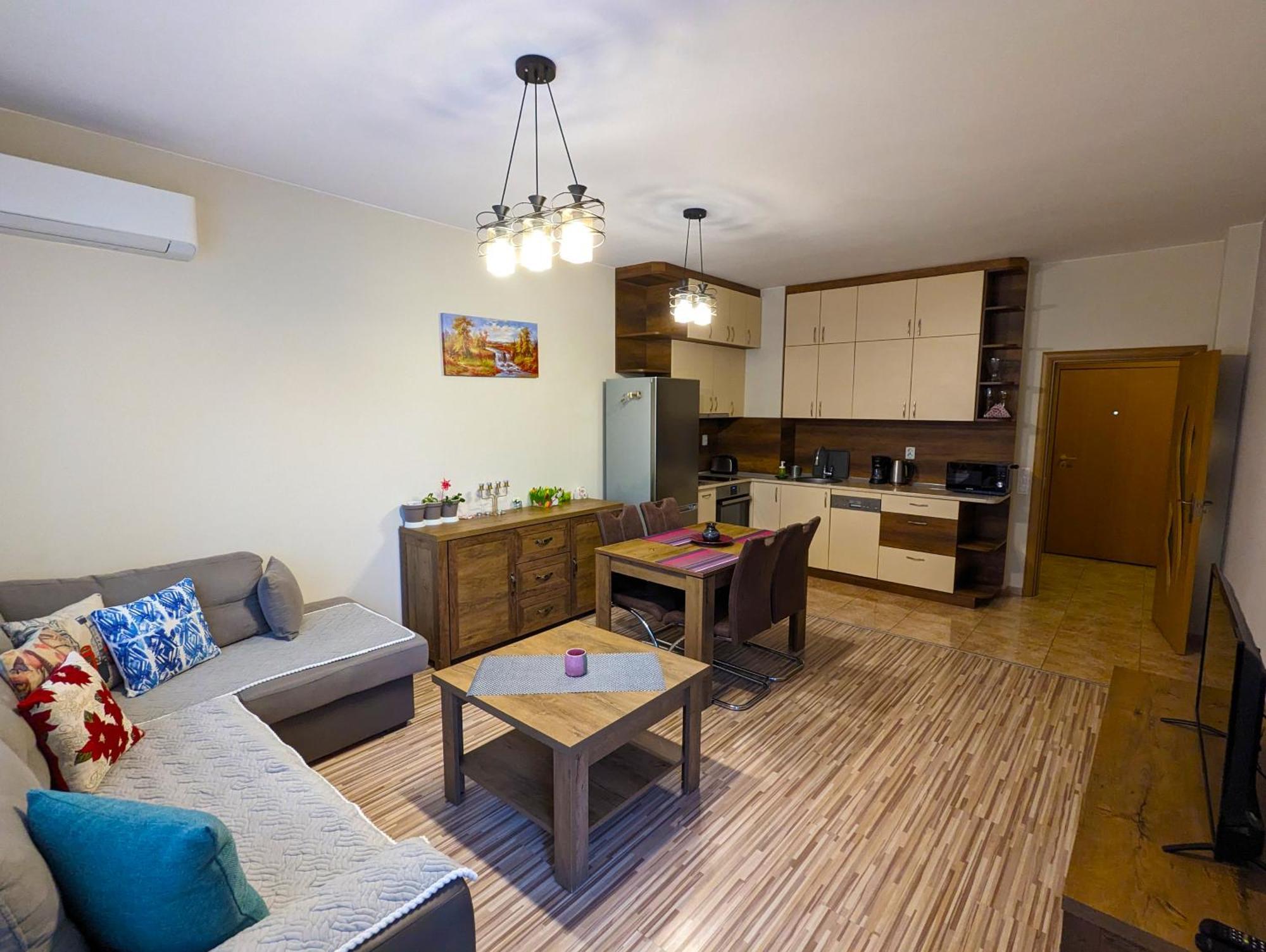 Business And Leisure Apartments In Mladost 2 With Free Garage Sofia Zewnętrze zdjęcie