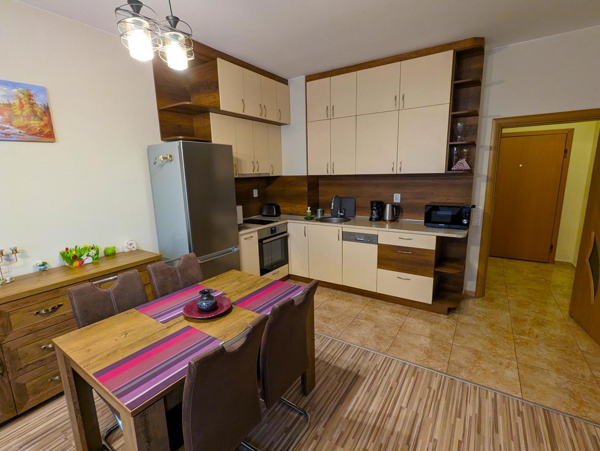 Business And Leisure Apartments In Mladost 2 With Free Garage Sofia Zewnętrze zdjęcie