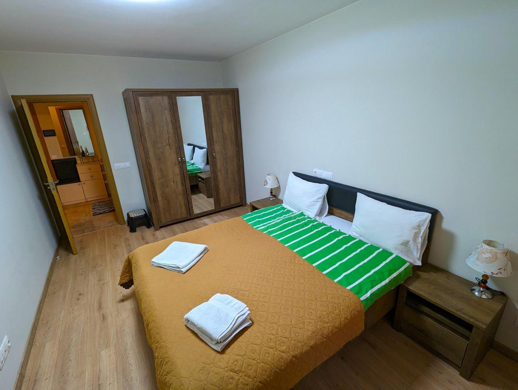 Business And Leisure Apartments In Mladost 2 With Free Garage Sofia Zewnętrze zdjęcie