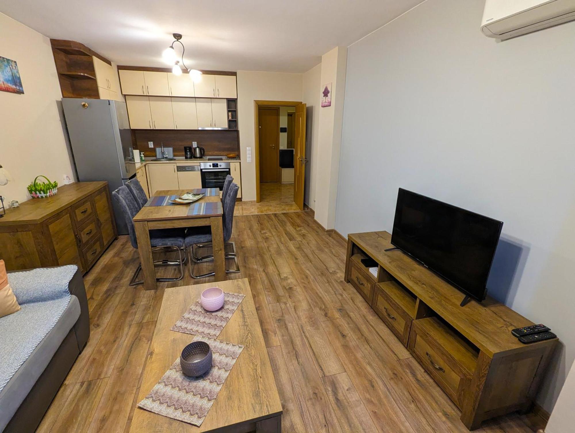Business And Leisure Apartments In Mladost 2 With Free Garage Sofia Zewnętrze zdjęcie