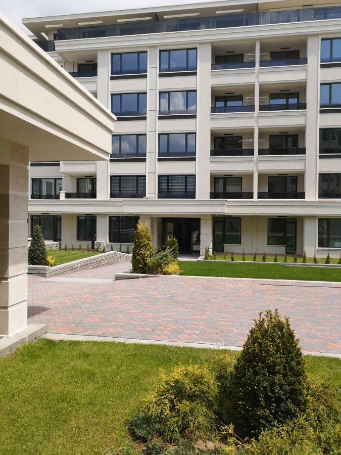 Business And Leisure Apartments In Mladost 2 With Free Garage Sofia Zewnętrze zdjęcie